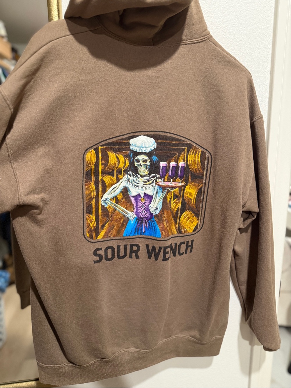 Ballast Point Sour Wench Brown Graphic Hoodie Sweatshirt NWOT unisex